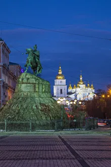European Capital Cities Tour Stampe: Bohdan Khmelnytsky Monument & St. Michaels monastery, Sofiyivska Square