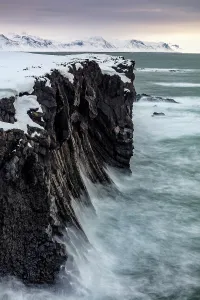 Icelandic Coastline Scenery Stampe: Cliffs being pounded by waves, Arnastapi, Snaefellsnes Peninsula, Iceland
