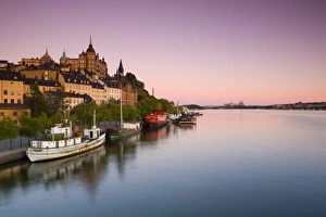 Stockholm Waterfront Stampe: Soder Malarstrand at Dawn