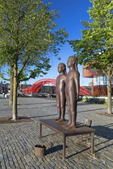 North Holland Travel Destinations Stampe: Statue in park and Python Bridge, Zeeburg, Amsterdam, Noord Holland, Netherlands