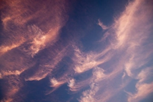 Dubai Skyline At Sunset Stampe: Cloud at sunset over Dubai