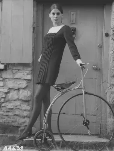 Thomas Hardy Stampe: Lontano Dalle Turbine Frenetiche.
