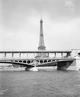 International Travel Destinations Stampe: Bridge and Eiffel Tower