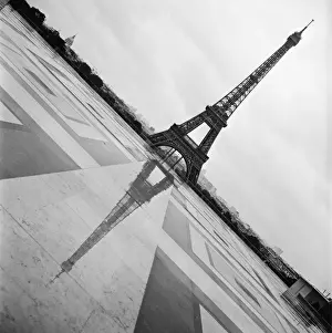 Eiffel Tower Skyline View Stampe: Eiffel Tower