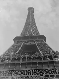 Science And Technology History Stampe: Eiffel Tower