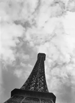 Eiffel Tower Views Stampe: Eiffel Tower