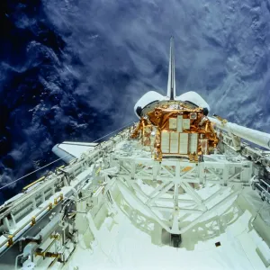 Australian Space Photography Stampe: Space Shuttle with Hatch Open