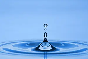 Stampe di Goccia d'acqua Immagini datate 2015 marzo: Goccia d'acqua.