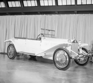 Vintage Motor Vehicles Stampe: Lancia Lambda Auto