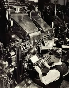 Printing Technology History Stampe: Printer Operating at Linotype Machine