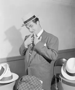 Summer Hat Stampe: Sid Caesar with Hands in his Pockets