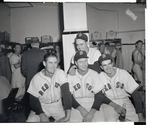 Professional Sports Teams Stampe: Ted William With Teamates
