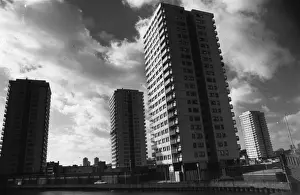 Stampe di 14 febbraio 1977: edilizia residenziale in un grattacielo a Hackney. (Foto di Colin Davey/Evening Standard/Getty Images) Immagini datate 1977: Grattacielo di Hackney
