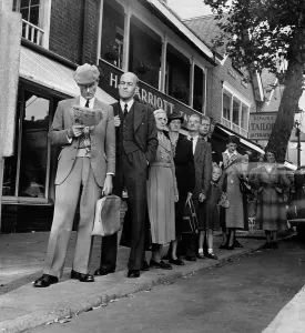 Urban Landscape Photography UK Stampe: Bus Queue