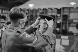 Getty Images Hulton Archive Stampe: Conscript With Beret