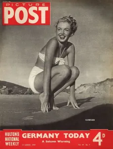 Vintage Bikini Fashion Stampe: Cloudless