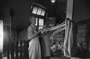 Northern Ireland Industry Stampe: Flax Worker