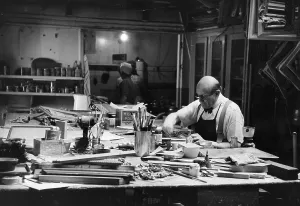 Piccadilly Street Scene Stampe: Making Frames