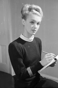 Vintage Clothing Models Stampe: Patsy Sloots