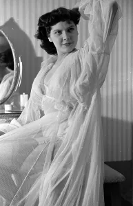 Black And White Female Portrait Stampe: Window Model