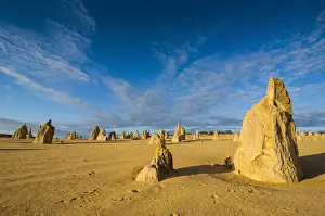 Bizarre Rock Needle Formations Stampe: The Pinnacles limestone formations, Nambung National Park, Western Australia