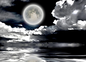 Dramatic Cloudscape Stampe: Full moon. Dramatic clouds reflected in calm wat