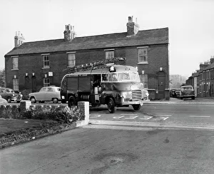Black And White Transport Images Stampe: 1950 Bedfords type fire engine, (c1950?)
