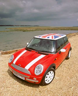 Vintage Road Transport Images Stampe: 2002 Mini Cooper