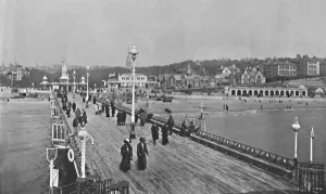 Seaside Scenes From The Past Stampe: Bournemouth Pier, c1910