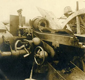 Monochrome War Images Stampe: Destroyed cannon, c1914-c1918