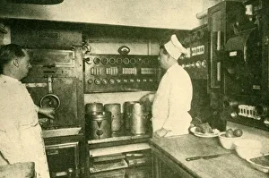 Steam Locomotive Transport Stampe: Electrically Equipped Train Kitchen