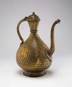 Esempio di Ewer con Disegno a Scaglie di Pesce, Iscritto in Persiano con il nome.