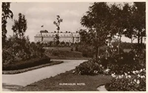 Black And White Monochrome Images Stampe: Gleneagles Hotel, c1925