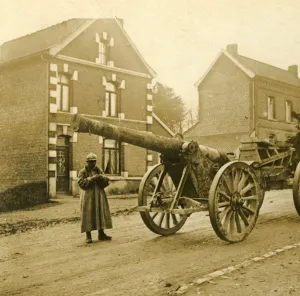 French Military Equipment Stampe: Heavy artillery, c1914-c1918