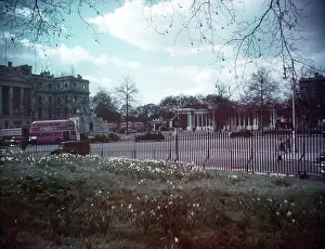 Ospedale Stampe: Hyde Park Corner, Londra, c1955. Creatore: Arthur Charles Kirby Ware