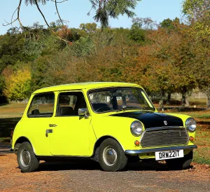 Classic Automobile Design Stampe: Mr.Bean's Mini from the tv programme of the same name