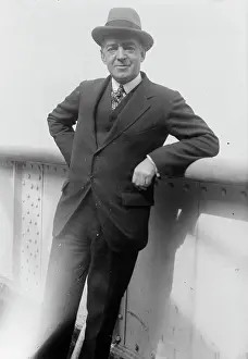 Sir Ernest Shackleton Stampe: Sir E. Shackleton, between c1915 and c1920. Creator: Bain News Service