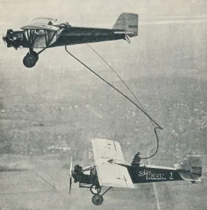Record Breaking Flight Stampe: The St Louis Robin refuelling, c1929 (c1937)