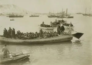 Armed Forces Transportation Stampe: String of pontoons in tow of stream launch