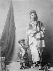 Native American Heritage Images Stampe: Strong Enemy, c1908. Creator: Edward Sheriff Curtis