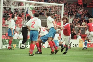 "Russia 3-3 Repubblica Ceca, incontro di Euro 1996 Gruppo C a Anfield".