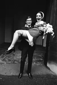 Il matrimonio di Neville Hughes, che interpreta il Reverendo Peter Hope in ATV.