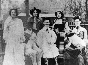 Vintage Fancy Dress Costumes Stampe: Residents of Selly Oak celebrate the summer with a fancy dress competition