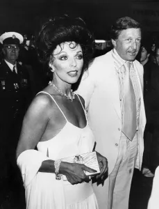 Joan Collins e marito Ron Kass alla prima di The Stud - aprile 1978.
