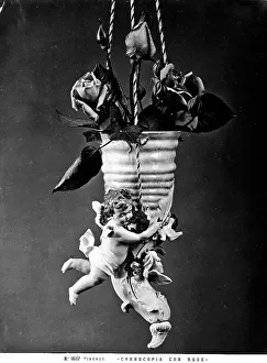 Rose Bouquet Photography Stampe: Cornucopia with roses