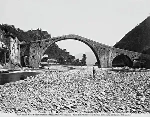 Medieval Bridge Architecture Stampe: Devil's Bridge in Borgo a Mozzano