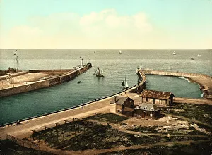 Waterfront Housing Structure Stampe: Dieppe's docks