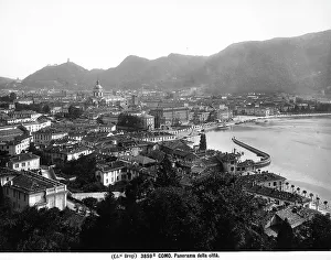 Urban Landscape Italy Stampe: Panoramic view of Como
