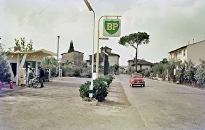 Urban Transportation Infrastructure Stampe: Station for refueling