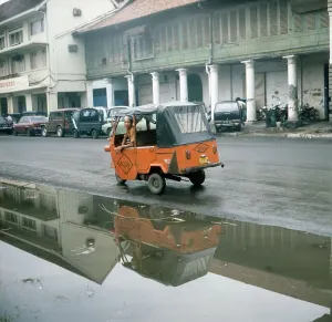 Walter Rudolph Stampe: La vita quotidiana nelle strade di Giacarta